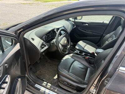 2017 Chevrolet Cruze LT Diesel Manual - Photo 9 - Muscatine, IA 52761