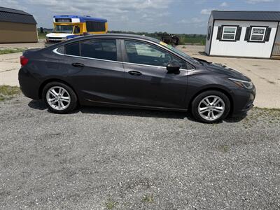 2017 Chevrolet Cruze LT Diesel Manual - Photo 4 - Muscatine, IA 52761