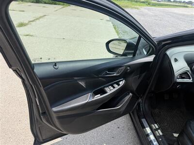2017 Chevrolet Cruze LT Diesel Manual - Photo 11 - Muscatine, IA 52761