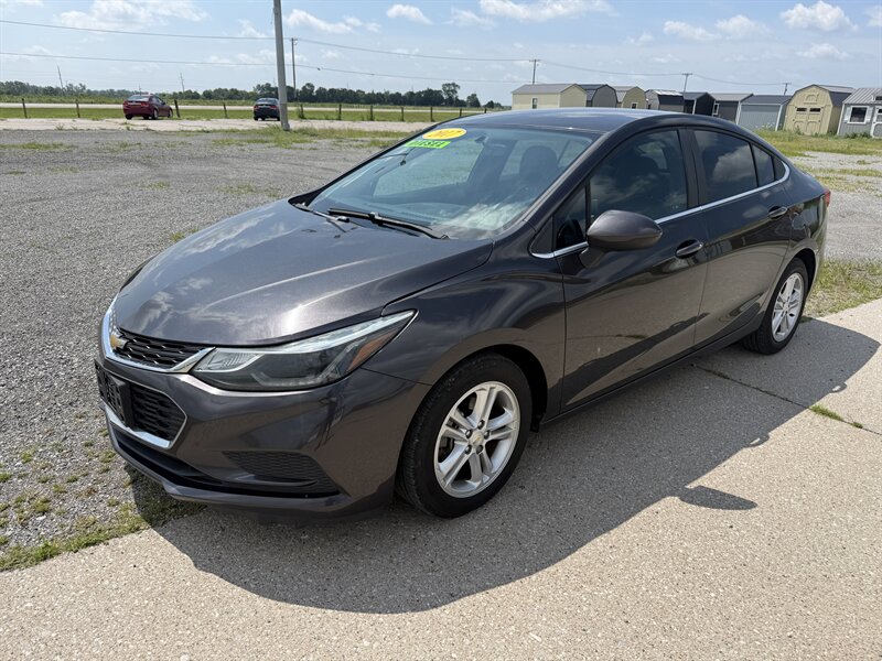 2017 Chevrolet Cruze LT Diesel Manual   - Photo 1 - Muscatine, IA 52761