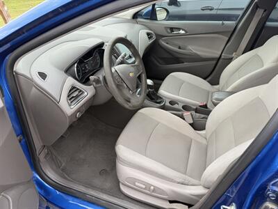 2018 Chevrolet Cruze LT Diesel Manual   - Photo 7 - Muscatine, IA 52761