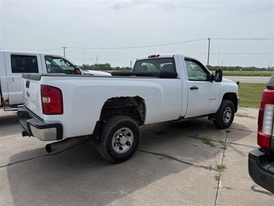 2010 Chevrolet Silverado 3500HD Work Truck   - Photo 4 - Muscatine, IA 52761