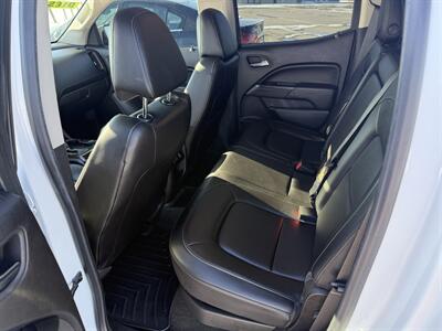 2016 GMC Canyon SLT   - Photo 11 - Muscatine, IA 52761