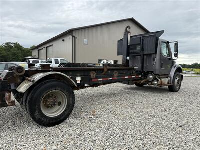 2013 Freightliner M2 106 - Photo 4 - Muscatine, IA 52761