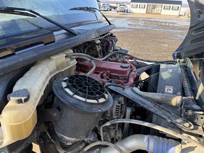 2013 Freightliner M2 106   - Photo 11 - Muscatine, IA 52761