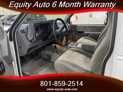 1993 GMC Sierra 1500 SLE 4x4 - Photo 14 - West Valley City, UT 84119