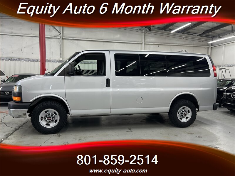 2011 GMC Savana 3500 LS's photo