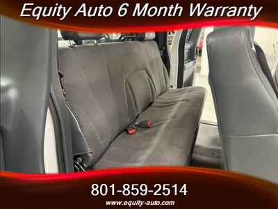 2001 Chevrolet Silverado 3500 Flat Bed  4x4 - Photo 25 - West Valley City, UT 84119