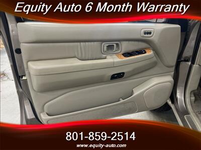 2001 INFINITI QX4  4x4 - Photo 10 - West Valley City, UT 84119