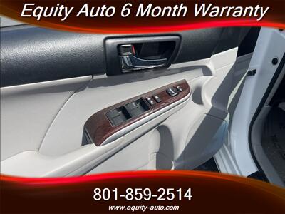 2012 Toyota Camry XLE V6   - Photo 12 - West Valley City, UT 84119