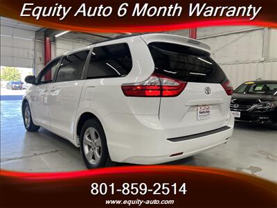 2017 Toyota Sienna LE 8-Passenger   - Photo 8 - West Valley City, UT 84119