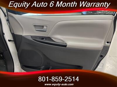 2017 Toyota Sienna LE 8-Passenger   - Photo 37 - West Valley City, UT 84119