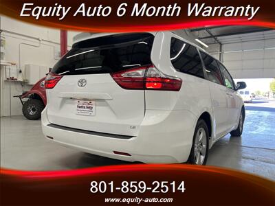 2017 Toyota Sienna LE 8-Passenger   - Photo 6 - West Valley City, UT 84119