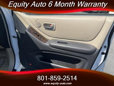 2002 Toyota Highlander Limited 4x4 - Photo 34 - West Valley City, UT 84119