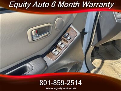 2002 Toyota Highlander Limited 4x4 - Photo 14 - West Valley City, UT 84119