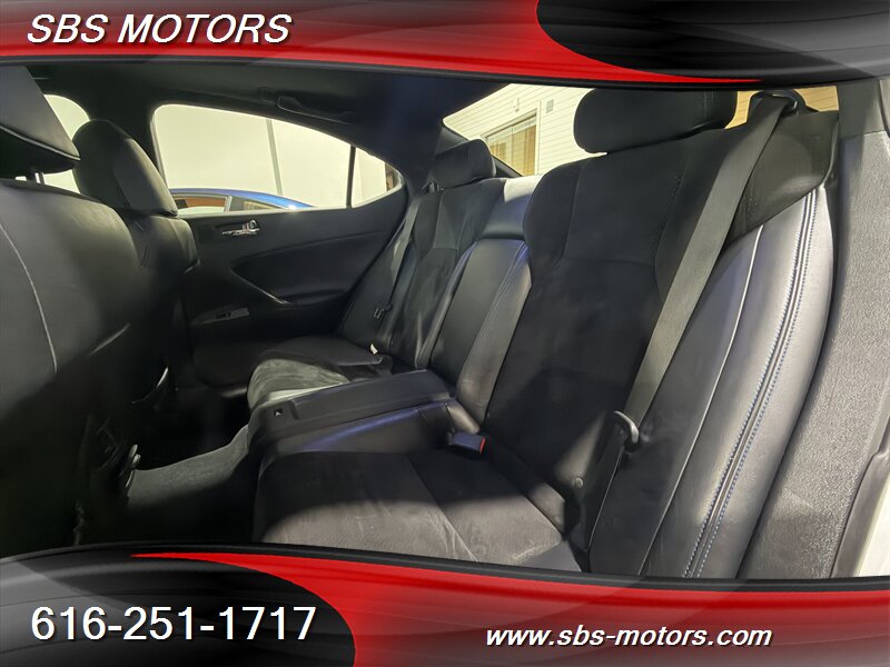 2012 Lexus IS F - Photo 19 - Grand Rapids, MI 49512