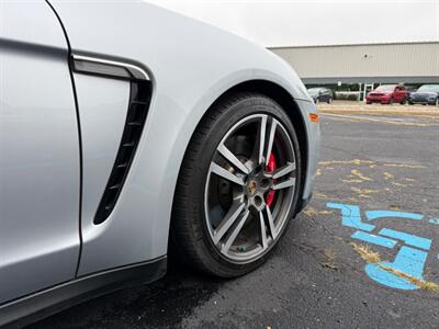 2014 Porsche Panamera GTS   - Photo 18 - Grand Rapids, MI 49512
