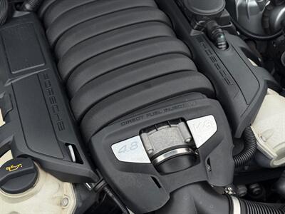 2014 Porsche Panamera GTS   - Photo 76 - Grand Rapids, MI 49512