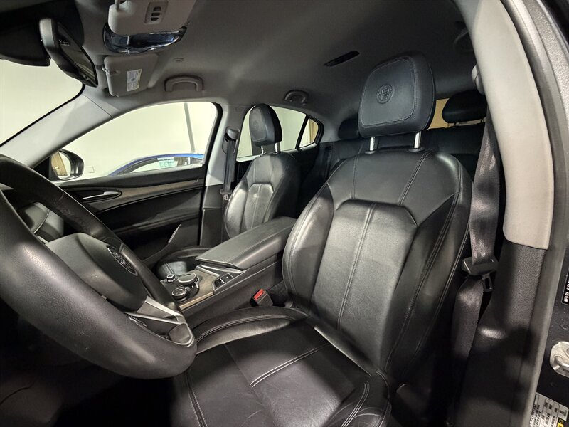 2018 Alfa Romeo Stelvio Ti - Photo 6 - Grand Rapids, MI 49512