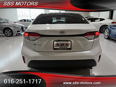 2025 Toyota Corolla LE   - Photo 12 - Grand Rapids, MI 49512