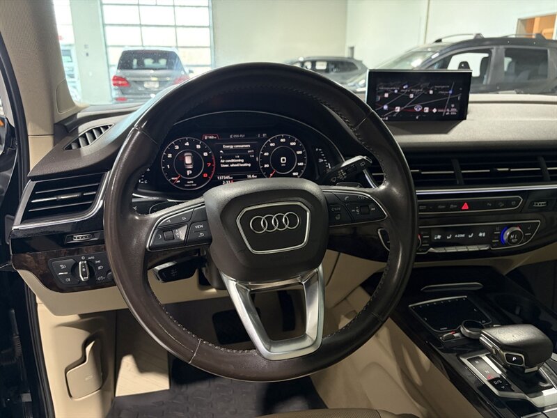 2019 Audi Q7 quattro Premium Plus 55 T - Photo 8 - Grand Rapids, MI 49512