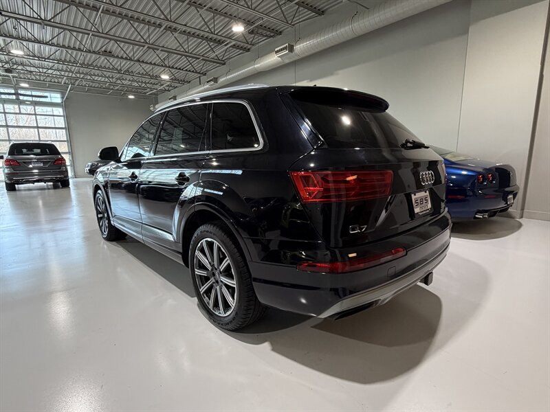 2019 Audi Q7 quattro Premium Plus 55 T - Photo 5 - Grand Rapids, MI 49512
