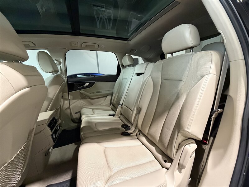 2019 Audi Q7 quattro Premium Plus 55 T - Photo 15 - Grand Rapids, MI 49512