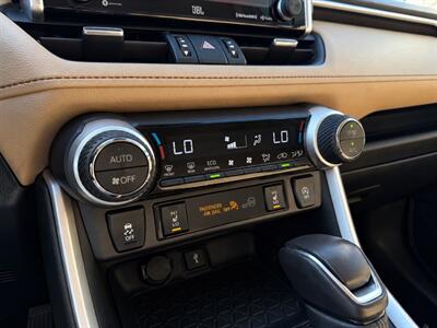 2021 Toyota RAV4 XLE Premium - Photo 31 - Grand Rapids, MI 49512
