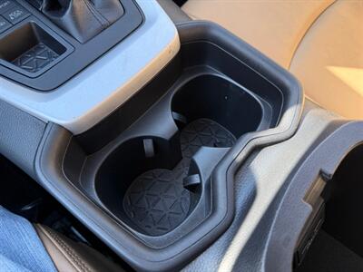 2021 Toyota RAV4 XLE Premium - Photo 35 - Grand Rapids, MI 49512