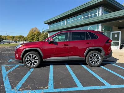 2021 Toyota RAV4 XLE Premium - Photo 6 - Grand Rapids, MI 49512