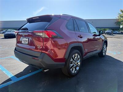 2021 Toyota RAV4 XLE Premium - Photo 13 - Grand Rapids, MI 49512