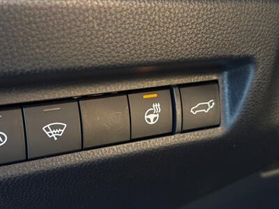 2021 Toyota RAV4 XLE Premium - Photo 24 - Grand Rapids, MI 49512
