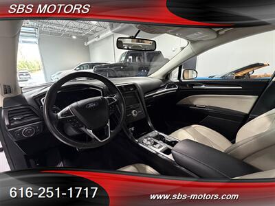 2018 Ford Fusion Titanium   - Photo 9 - Grand Rapids, MI 49512