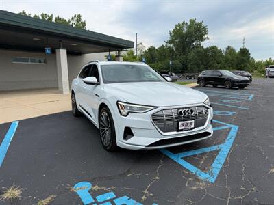 2019 Audi e-tron quattro Prestige - Photo 2 - Grand Rapids, MI 49512