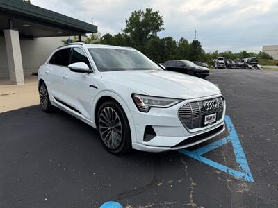 2019 Audi e-tron quattro Prestige SUV