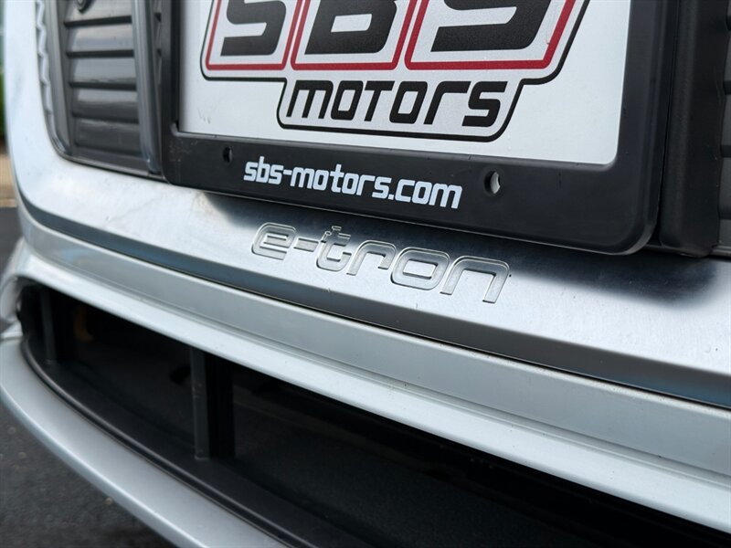 2019 Audi e-tron quattro Prestige - Photo 9 - Grand Rapids, MI 49512