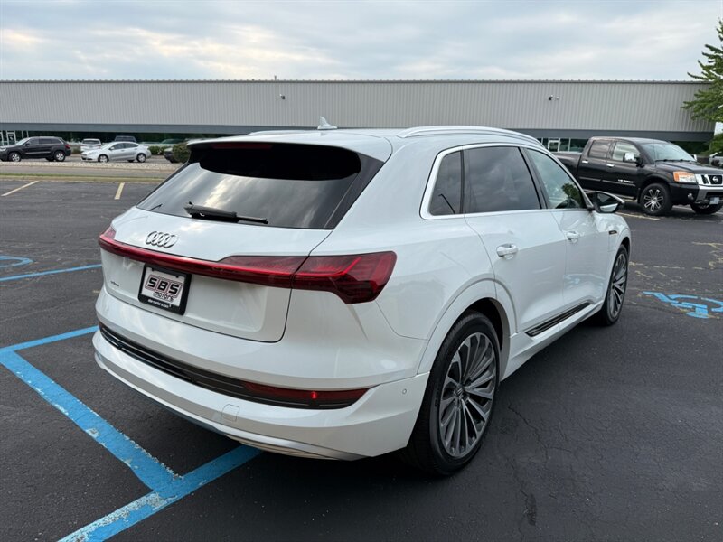 2019 Audi e-tron quattro Prestige - Photo 26 - Grand Rapids, MI 49512