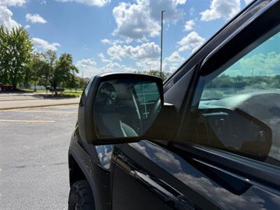 2015 GMC Sierra 1500 SLE - Photo 10 - Grand Rapids, MI 49512