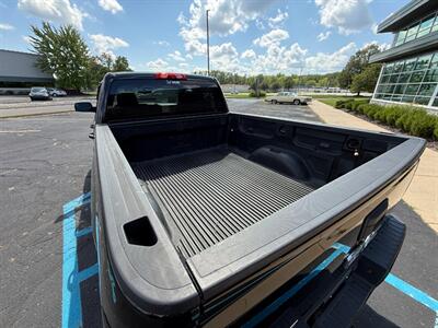 2015 GMC Sierra 1500 SLE - Photo 3 - Grand Rapids, MI 49512