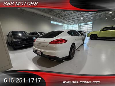 2016 Porsche Panamera 4 Edition   - Photo 17 - Grand Rapids, MI 49512