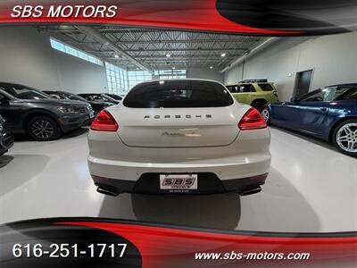 2016 Porsche Panamera 4 Edition   - Photo 15 - Grand Rapids, MI 49512