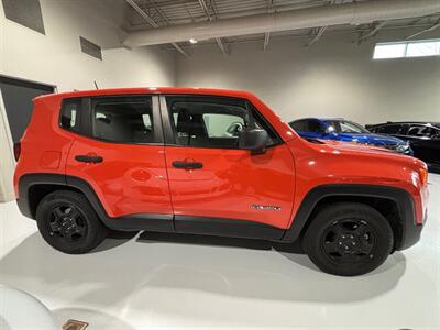 2018 Jeep Renegade Sport   - Photo 2 - Grand Rapids, MI 49512