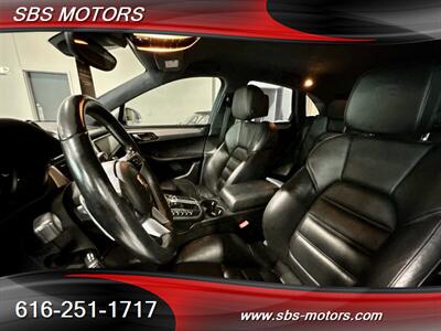 2015 Porsche Macan Turbo   - Photo 16 - Grand Rapids, MI 49512