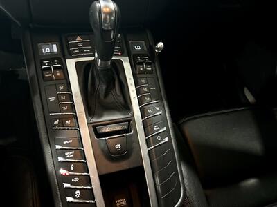 2015 Porsche Macan Turbo   - Photo 19 - Grand Rapids, MI 49512