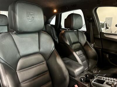 2015 Porsche Macan Turbo   - Photo 29 - Grand Rapids, MI 49512
