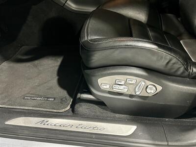 2015 Porsche Macan Turbo   - Photo 23 - Grand Rapids, MI 49512