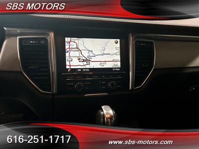 2015 Porsche Macan Turbo   - Photo 20 - Grand Rapids, MI 49512