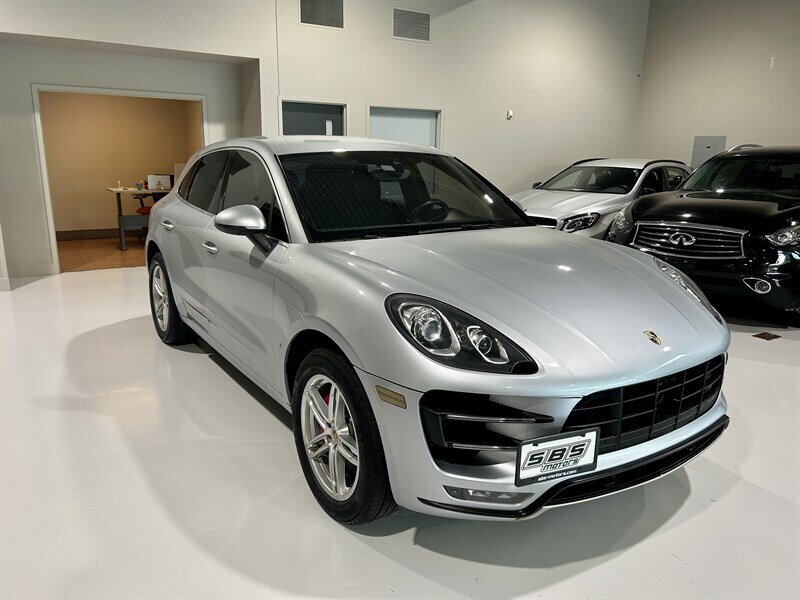 2015 Porsche Macan Turbo - Photo 1 - Grand Rapids, MI 49512