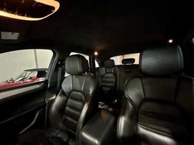 2015 Porsche Macan Turbo   - Photo 18 - Grand Rapids, MI 49512