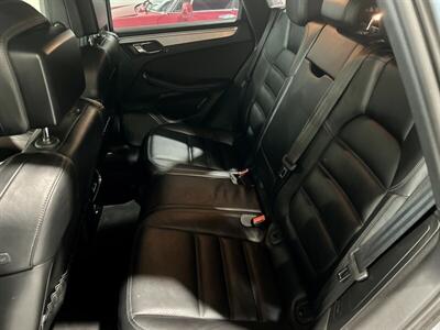 2015 Porsche Macan Turbo   - Photo 31 - Grand Rapids, MI 49512